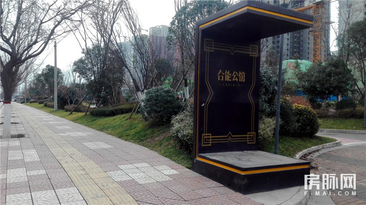 左边万科城，右边智慧城，合能公馆在长安一点也不偏！