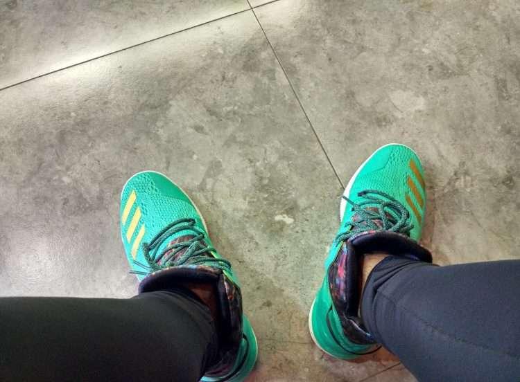 adidasrose7low耐磨吗,adidasrose7白生胶