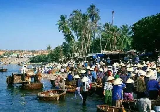 从武汉出发，坐火车就能去四国旅游，Get超强攻略！