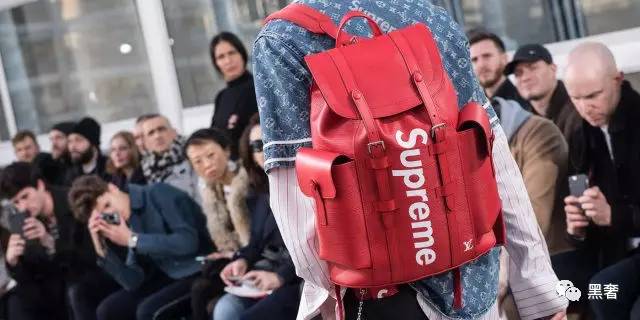 开学必备双肩包颜值高容量又大,马上就要开学了双肩包推荐