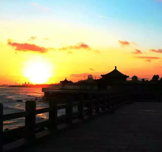 蓬莱夜晚的海边风景,蓬莱的海边