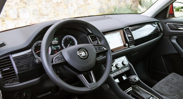 斯柯达速派20221.4t测评,skodakodiaqrs国内