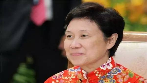 新加坡大还是中国大,新加坡强还是中国强