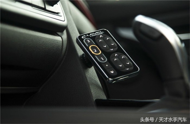 低趴是一种仪式,低趴是一种态度