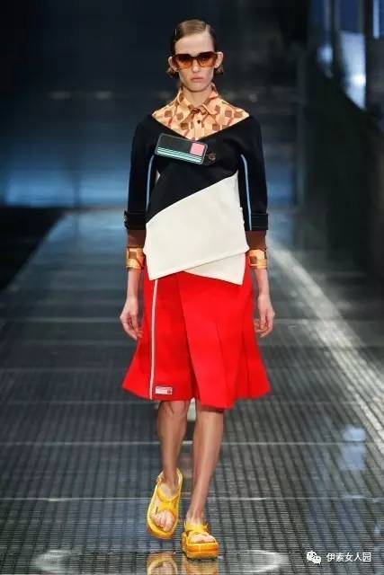 普拉达prada时装秀采访,2019普拉达prada秋冬时装周