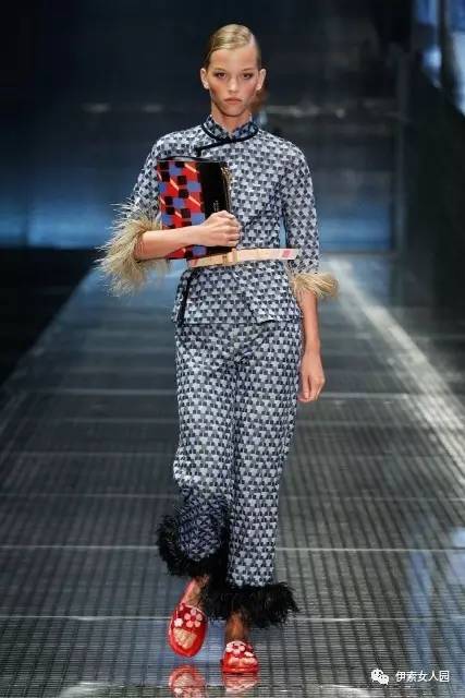 普拉达prada时装秀采访,2019普拉达prada秋冬时装周