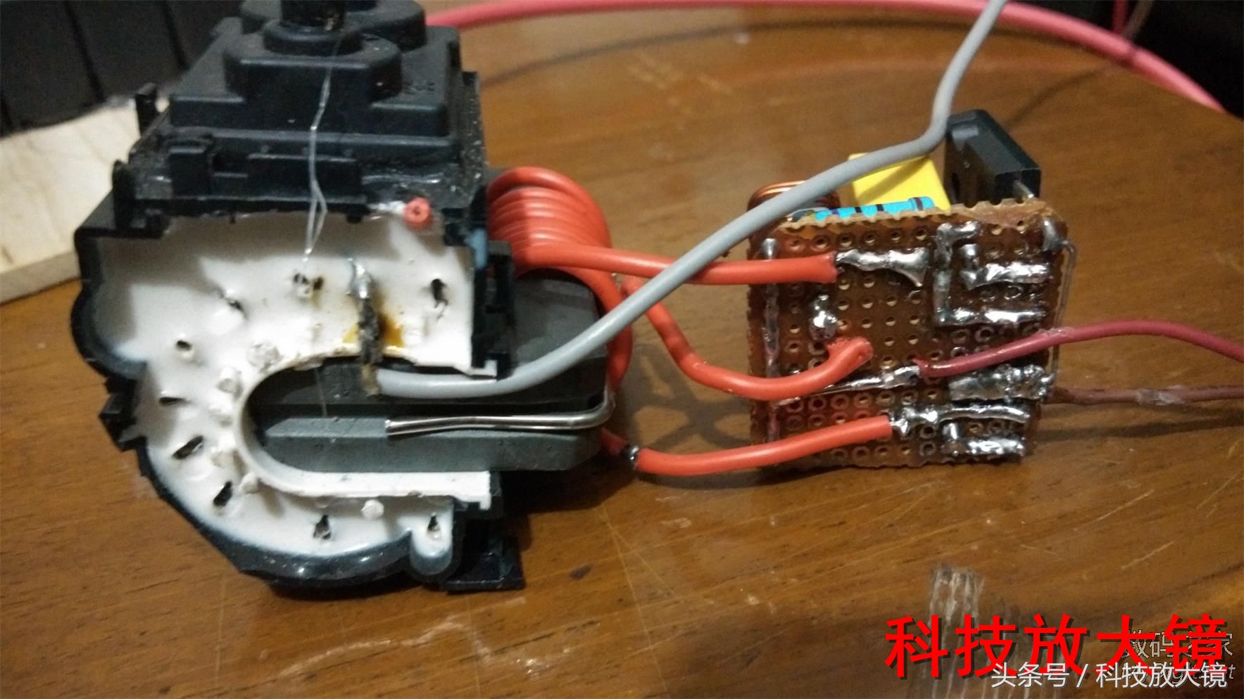 特斯拉线圈闪电制作教程,特斯拉线圈人造闪电原理及制作