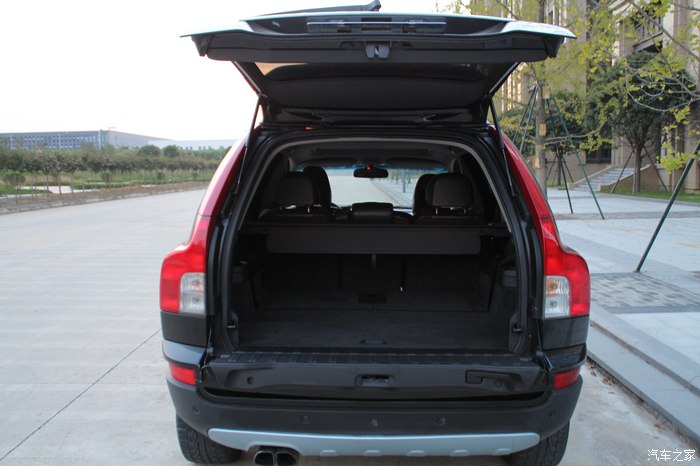 沃尔沃xc90北欧经典3.2排量二手车,沃尔沃xc90和沃尔沃S90对比