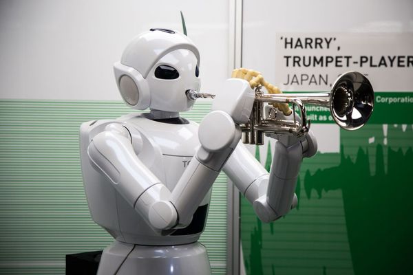 史上最逼真美丽的机器人,人体机器人进化史