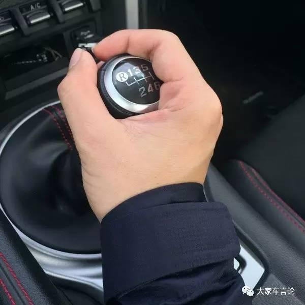 节操卓与YYP小老婆们的私奔日记,MX-5山路对比BRZ