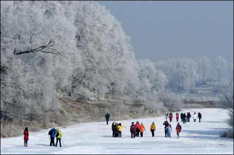洛阳滑雪场伏牛山攻略,神灵寨滑雪攻略