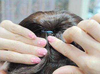 簪子盘发教程中短发,女生短发盘发简单好看的视频