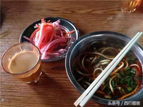 藏族人的藏餐吃什么,西藏人喜欢吃什么美食