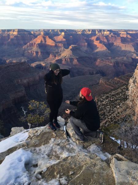 初恋情人为了所谓的爱抛弃婚姻,初恋癌症男子去照顾