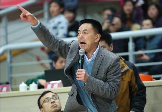 中国足篮坛三次著名炮轰事件，为什么每一次炮轰的都是裁判？