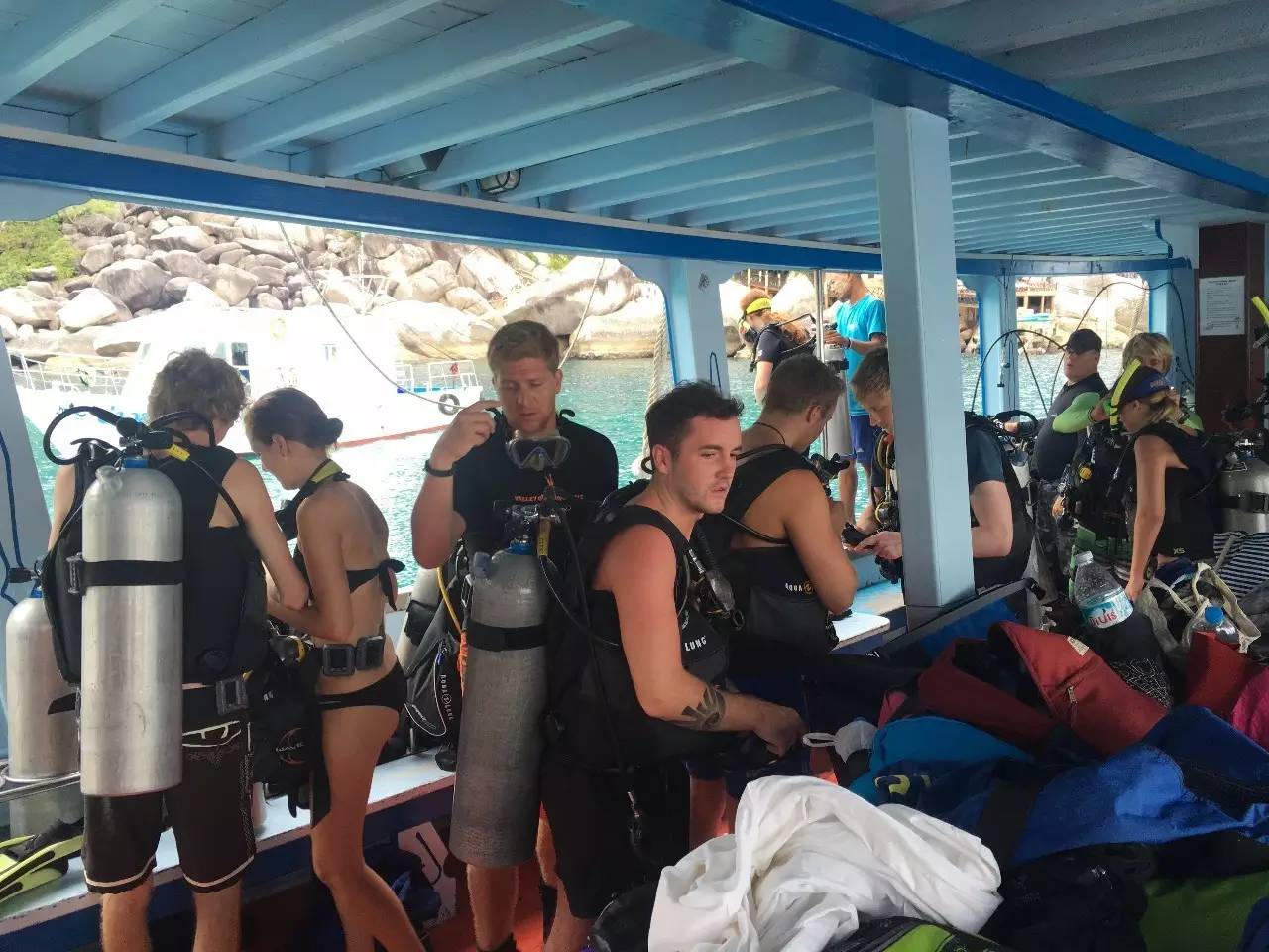 泰国｜涛岛：在海上漂了一年，我终于沉下去了