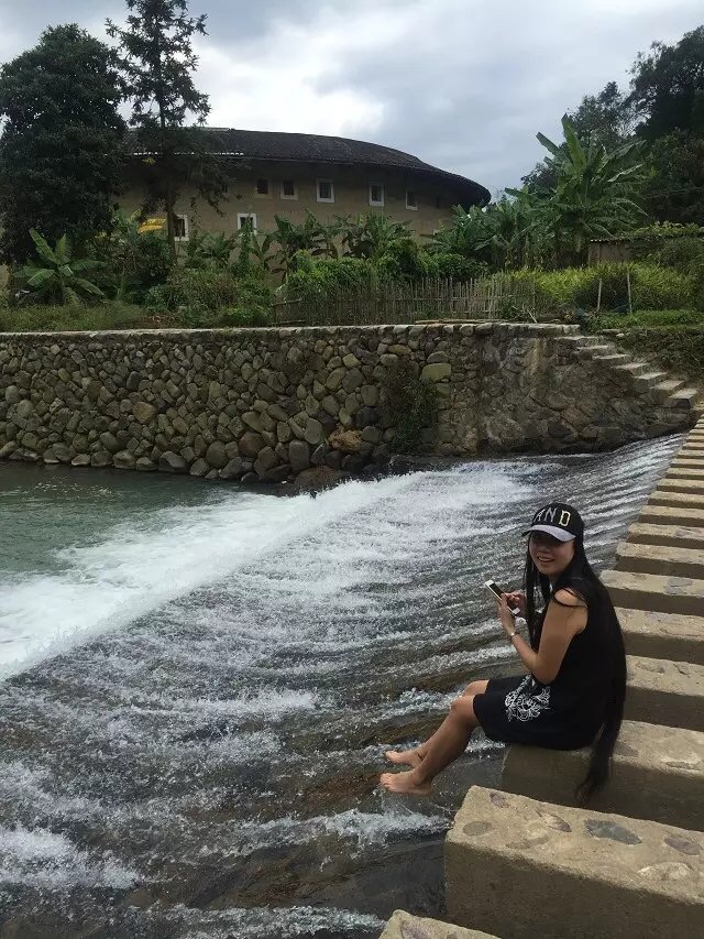 八千里路云和月的上一句,八千里路云和月一骑绝尘