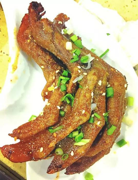 半张毛爷爷就能装逼的小馆子,让你剁手不吃土!