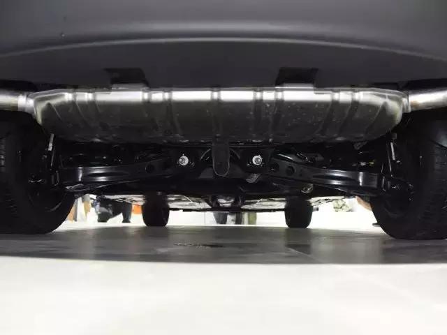 帝豪gl跟荣威i6哪个更好,二手车荣威i6还是帝豪gl耐用