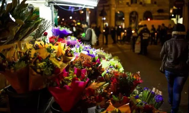 情人节花店必备哪些鲜花,情人节花店送花