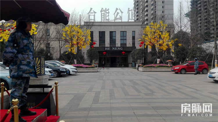 左边万科城，右边智慧城，合能公馆在长安一点也不偏！