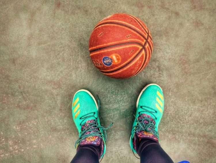 adidasrose7low耐磨吗,adidasrose7白生胶