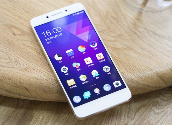 情侣情人节礼物 (2019年情人节礼物推荐)