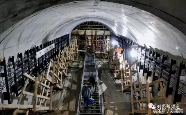 郑州曼哈顿求婚场地,曼哈顿的豪华地铁站