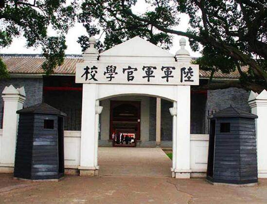 军校毕业一般分配到哪里工作,军校毕业出来是什么军衔