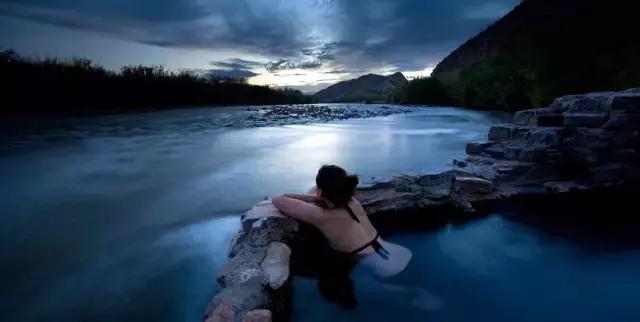 又来一波降温，和心爱的人抱在一起“泡汤”取暖吧~