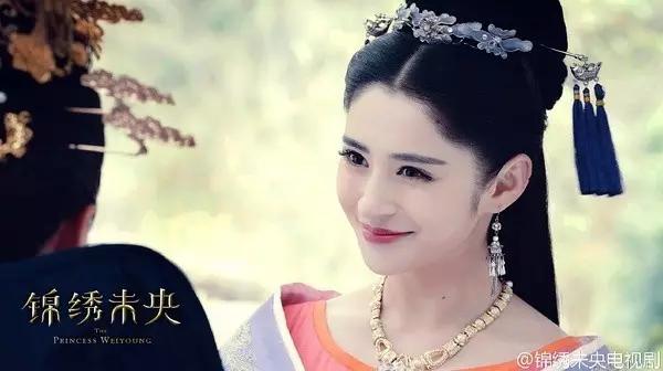 桃花妆古风妆容教程,桃花日常妆容