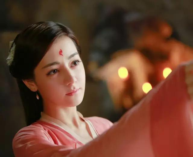 桃花妆古风妆容教程,桃花日常妆容