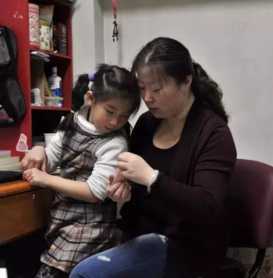 他说他快死了，我的眼泪唰掉下来，急诊科超人于莺眼中的生命四季