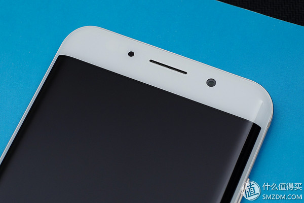 vivoxplay6内外屏是一体的吗,vivoxplay6曲面屏参数