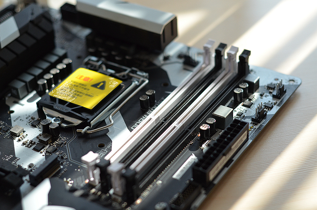 6代i5和g4560的差距,g4560双核两线程