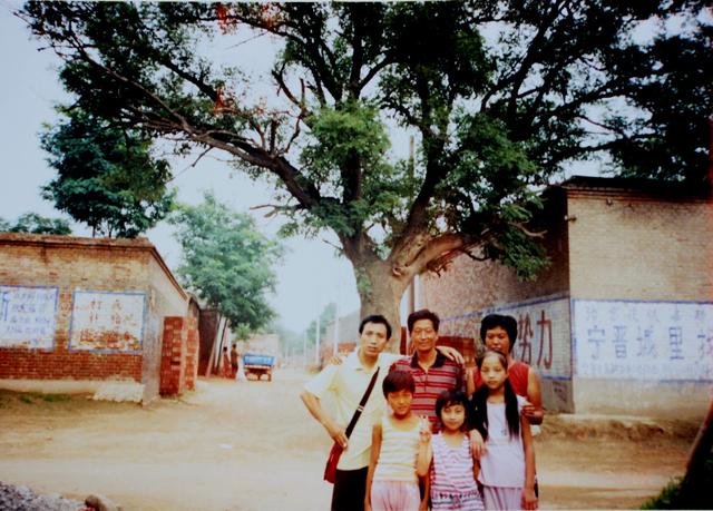 河北宁晋：捉老爬叉吃假货，老孩子头儿投鞋底楼儿