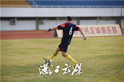 湛江足球成人培训机构,湛江体校足球教练