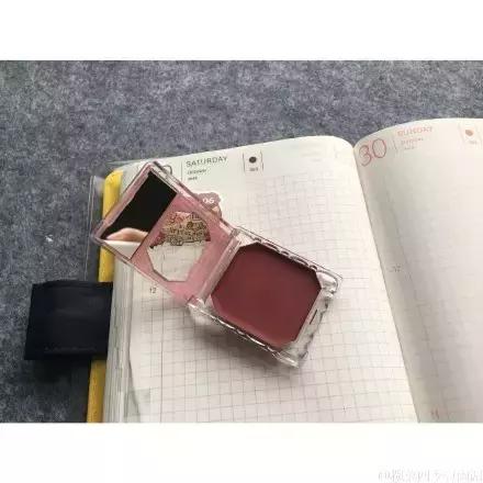 情人节应该化个漂亮的妆,情人节变美