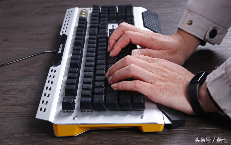 网咖游戏机械键盘好吗,网鱼网咖机械键盘评测