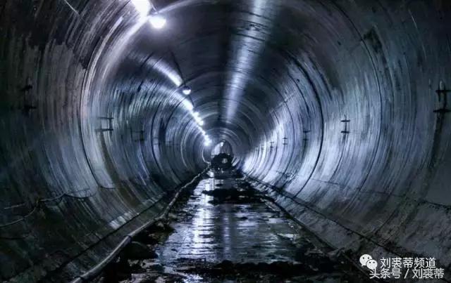 郑州曼哈顿求婚场地,曼哈顿的豪华地铁站