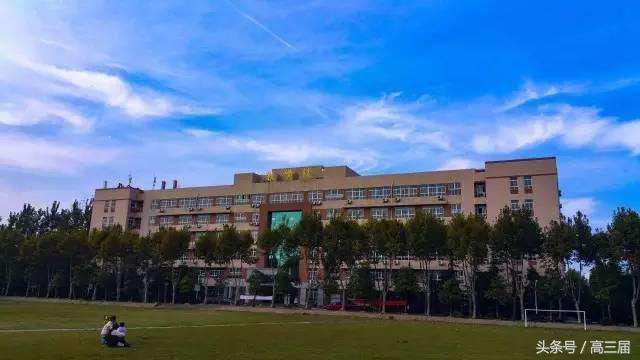 广州黄埔最大的学校,中国最牛的学校黄埔军校