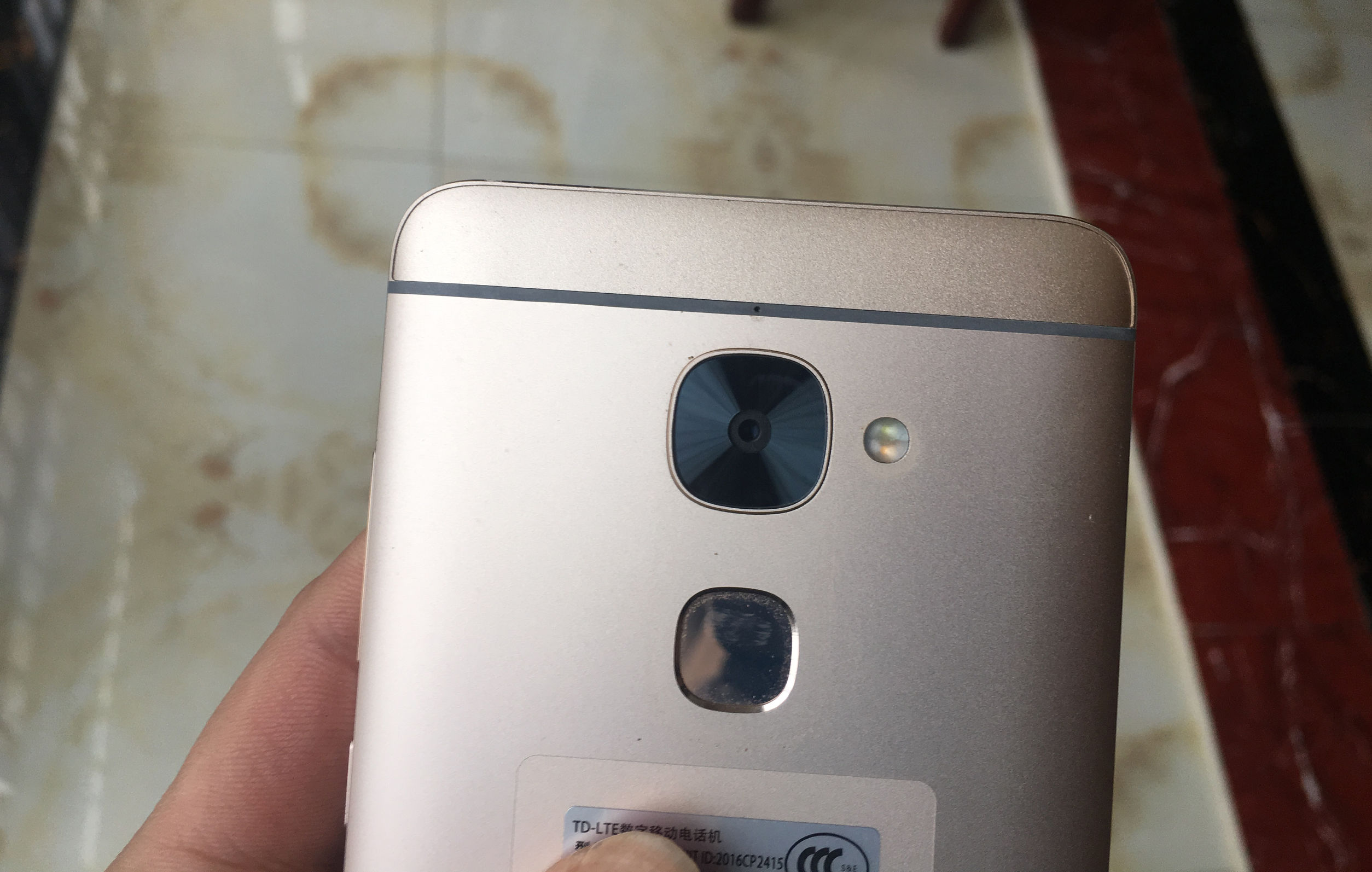 乐视2手机二手60元的用着怎么样,700左右二手备用机性价比