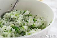 西兰花藜麦饭团,橄榄油西兰花汁