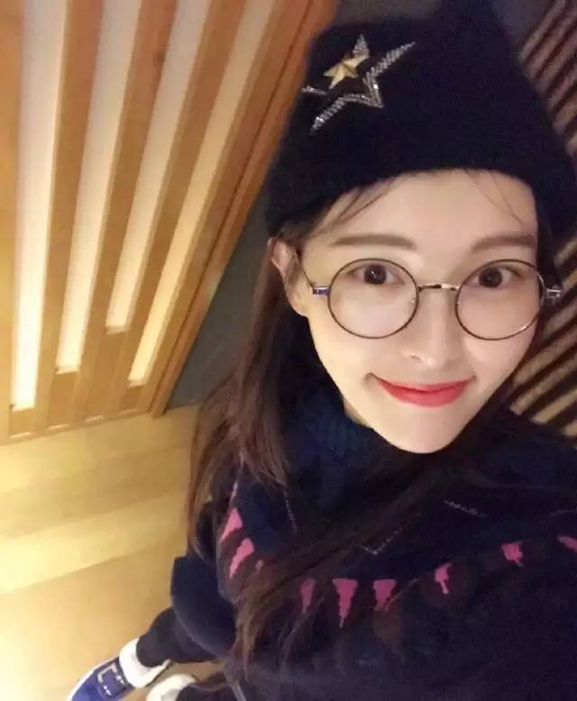 韩式日常减龄素颜神器,背带减龄神器至少年轻十岁