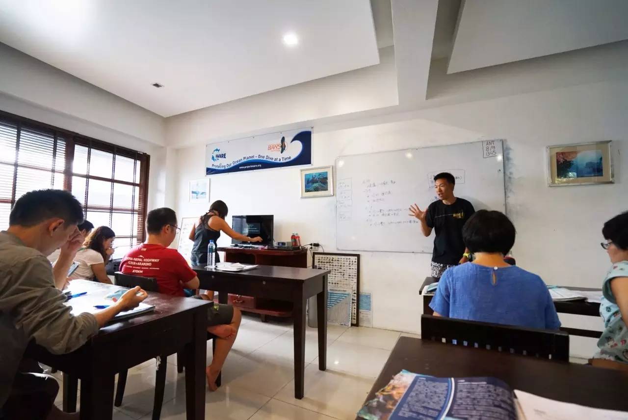 泰国｜涛岛：在海上漂了一年，我终于沉下去了