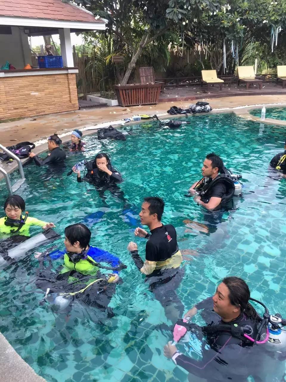 泰国｜涛岛：在海上漂了一年，我终于沉下去了