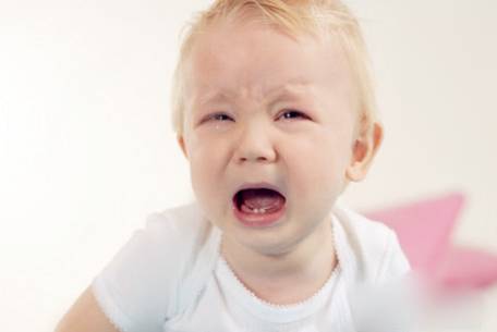 初恋情人为了所谓的爱抛弃婚姻,初恋癌症男子去照顾