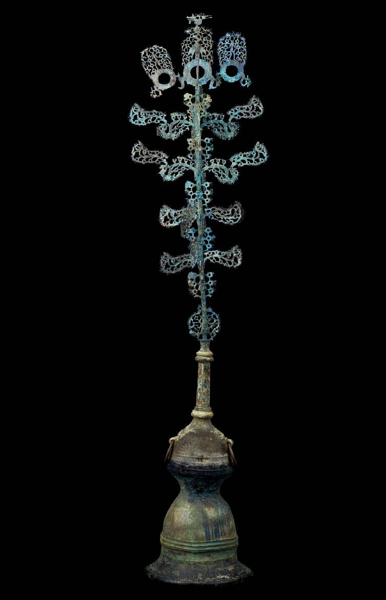 战国青铜器国宝,战国海昏侯青铜剑拍卖真实价格