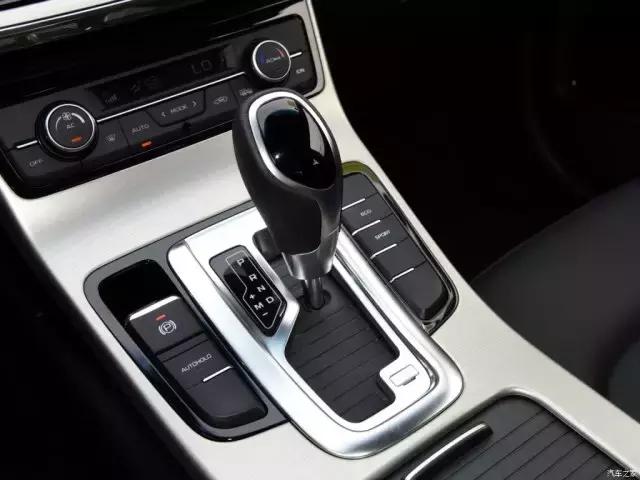 帝豪gl跟荣威i6哪个更好,二手车荣威i6还是帝豪gl耐用