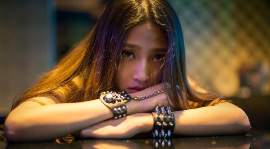 女孩15岁叛逆到夜场,17岁女孩叛逆去酒吧该怎么办